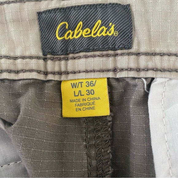Cabela’s Men’s Cotton Grayish RipStop Cargo Pants Sz 36/30 Outdoor Workwear - Picture 2 of 9